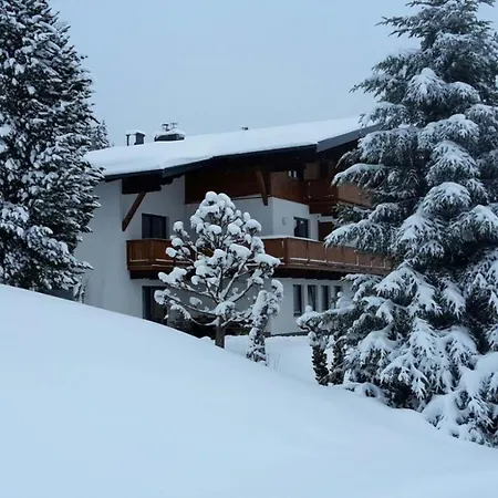 Gfoeller Apartman Flachau